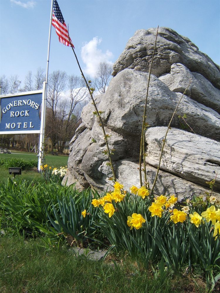 Governor'S Rock Motel Shaftsbury Exterior photo